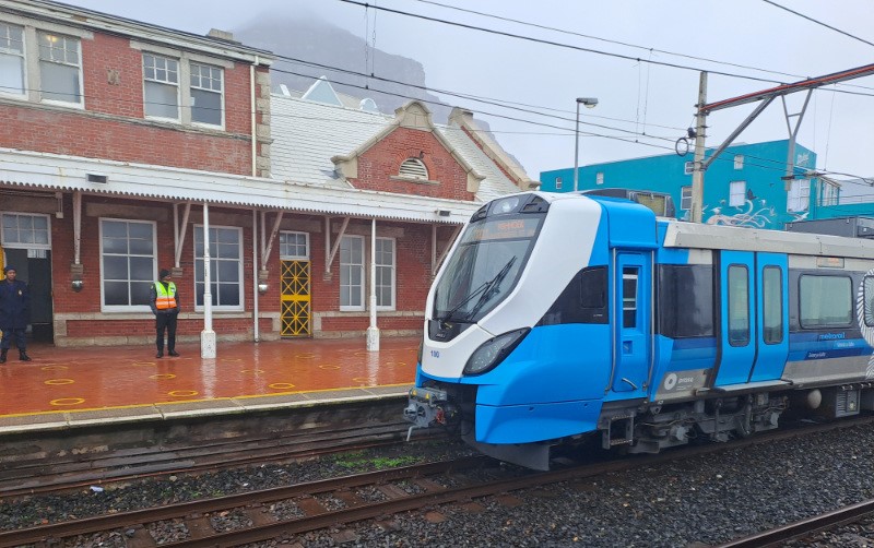 train at Muizenberg train station
