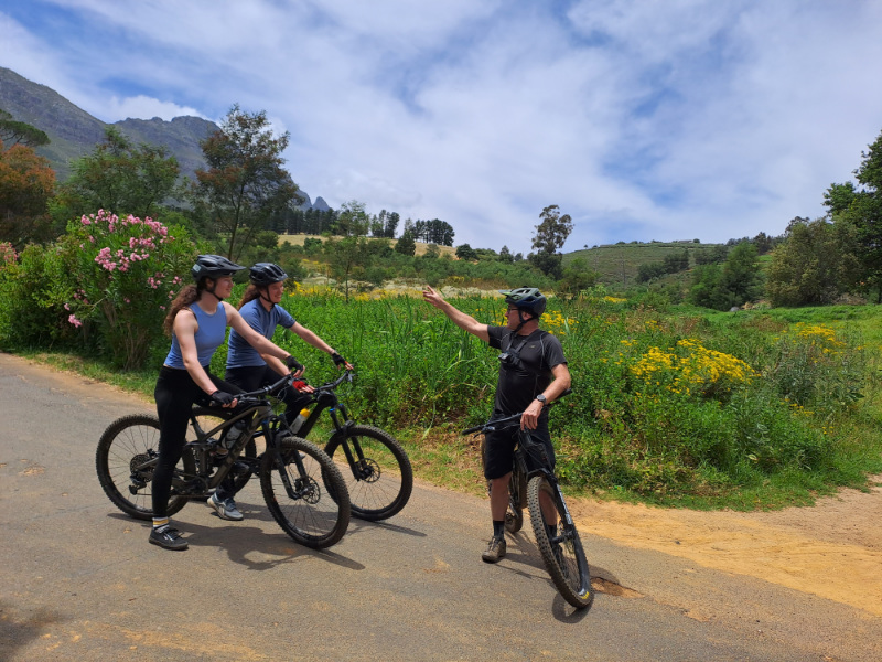 Philip giving us some notes after the MTB ride